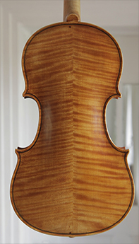 @copy; Nina Strugalla - Baroque violin after Giuseppe Guarneri del Gesù, Cremona 1744 # Body length  352mm | Vibrating string length 326mm